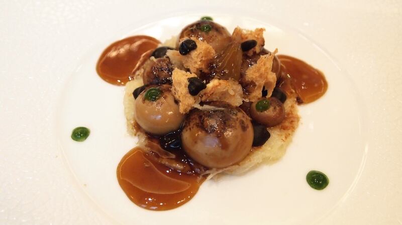 Another photograph of the dish, taken by Elizabeth Auerbach, who gave the restaurant a near perfect score of 98/100 on her website Elizabeth On Food