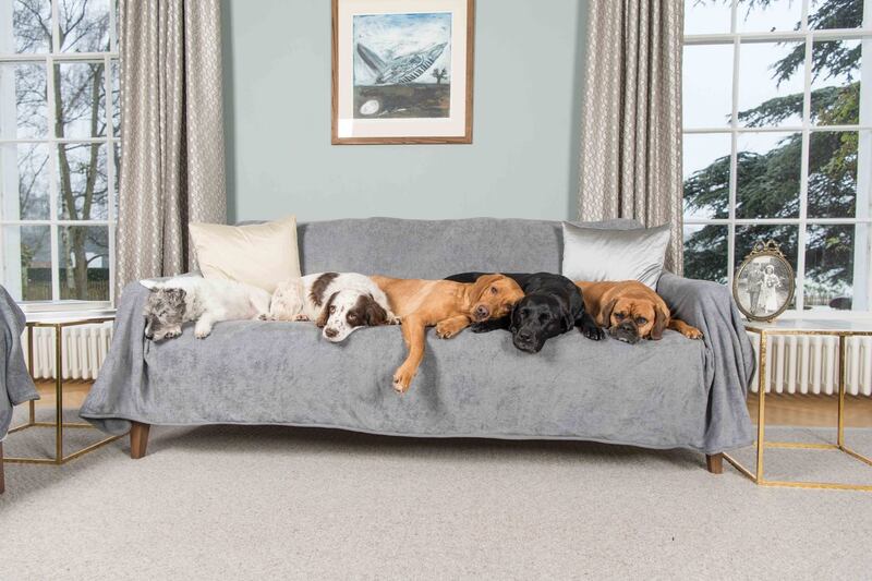 UK-based Ruff and Tumble stocks a wide selection of cotton throws, drying coats and dog mitts