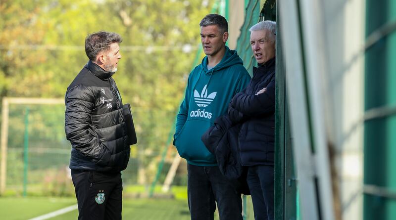 Stephen Bradley (left) with Johnny Sexton and club chairman Ciaran Medlar. Photograph: Nick Elliott/Inpho