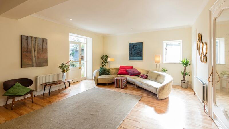 Ashdoonan, 32 Silchester Road, Glenageary, Co Dublin.