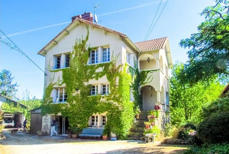 Five bedroom house in the French market town of Chauvigny