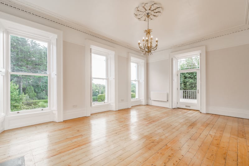 Dual aspect bedroom.