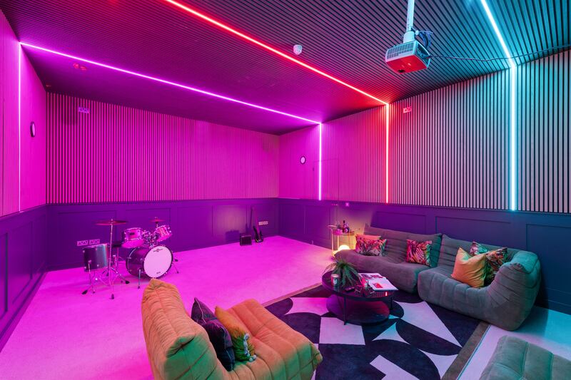 Recording studio/entertainment room