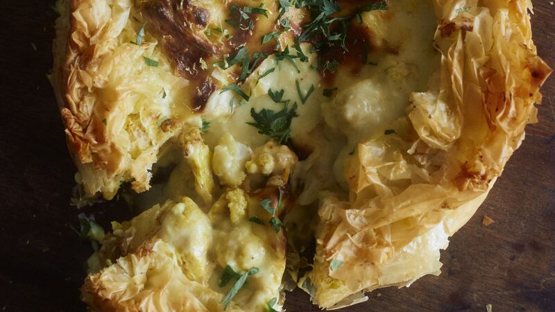 Curried cauliflower cheese filo pie
