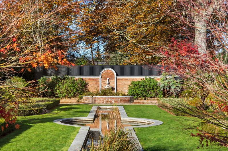 Gardens have been designed by David Stephens, Arthur Shackleton and Mary Reynolds