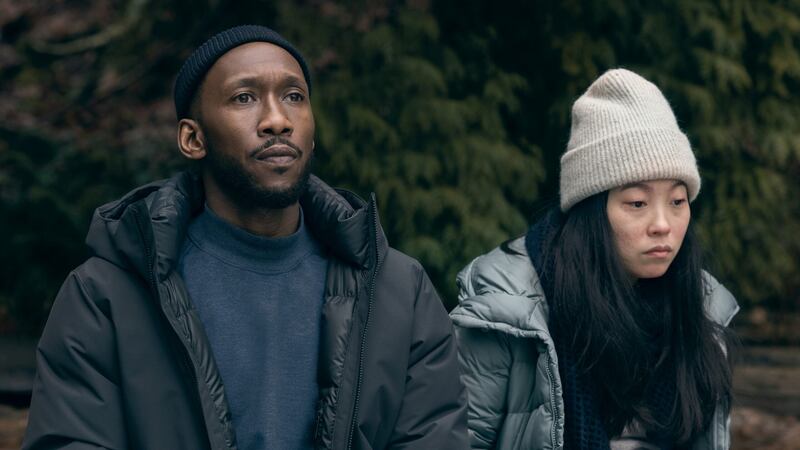 Mahershala Ali and Awkwafina in Swan Song