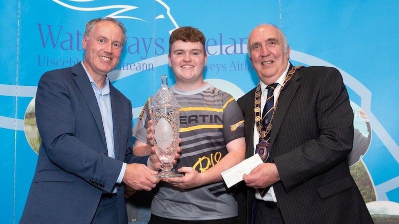 Classic festival champion James O’Doherty (centre) with John Boyle, Waterways Ireland (left) and Fermanagh and Omagh district chairman, Howard Thornton.