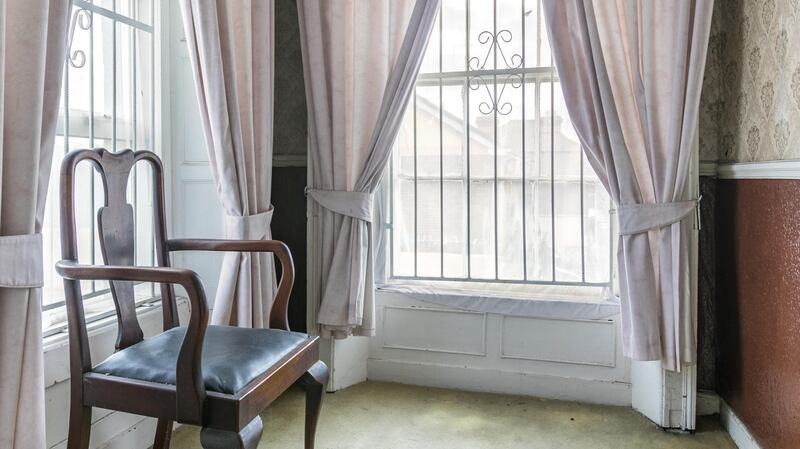 19 PHIBSBORO AVE UPSTAIRS LANDING