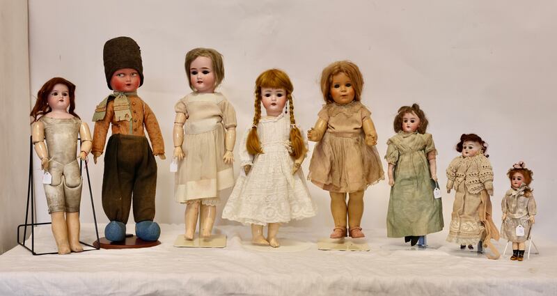 Antique dolls (€100-€200 each) at the Lynes & Lynes auction