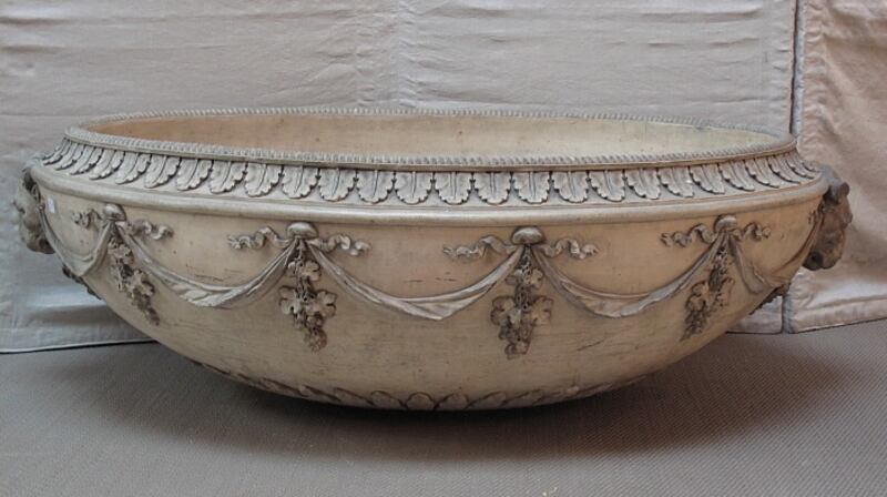 The 19th century neo-classical stoneware oval basin which sold for €4,800