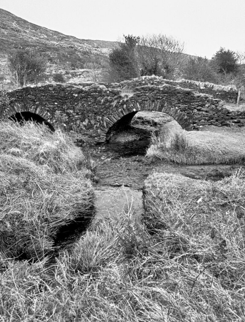 Old bridge in Kerry