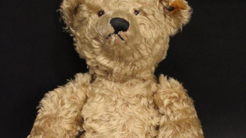 Lot 119, Steiff Growler teddy bear