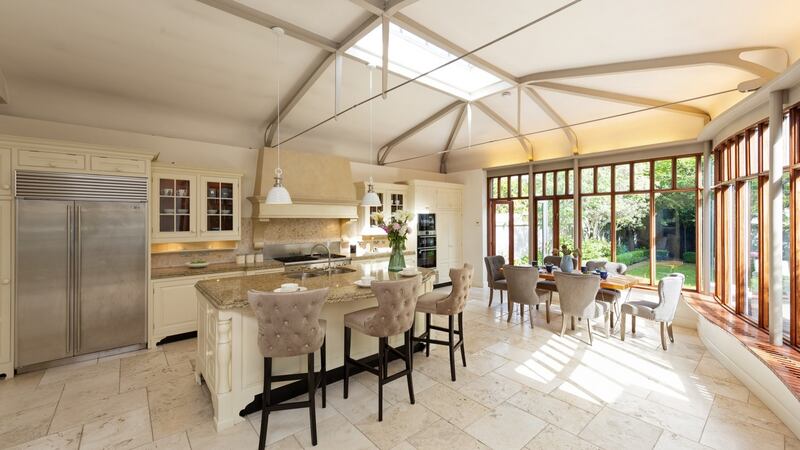 Kitchen-breakfast room.