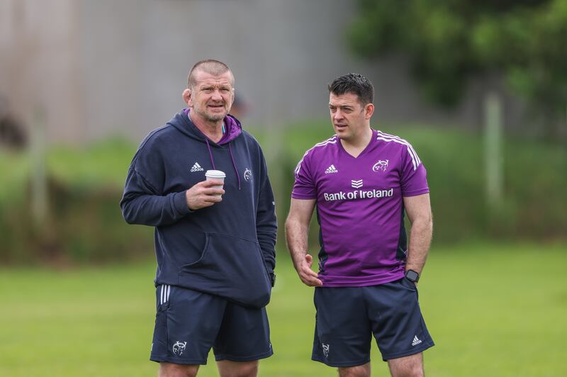 Munster Rugby Squad Training, Hamilton RFC, Cape Town, South Africa 12/4/2023
Head coach Graham Rowntree with Lead Performance Analyst & Technical Coach George Murray
Mandatory Credit ©INPHO/Steve Haag Sports/Carl Fourie