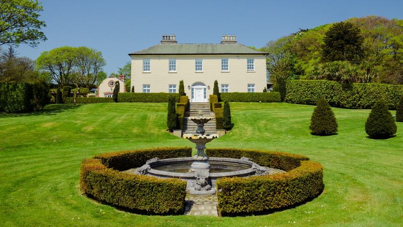 Burren House: 20 minutes from Kinsale, with views of Old Head