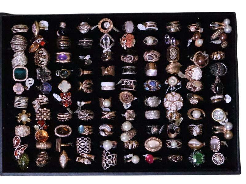A collection of 100 silver rings at John Weldon Auctioneers auction with an estimate of €500-€1,000
