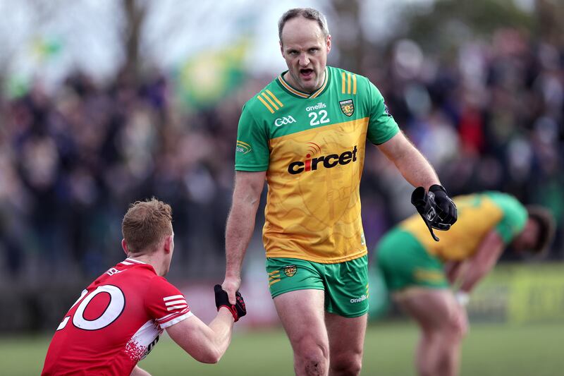 Allianz Football League Division 1, Fr. Tierney Park, Ballyshannon, Co. Donegal 2/3/2025
Donegal vs Derry
Donegal's Michael Murphy shakes hands after the game with Martin Bradley of Derry
Mandatory Credit ©INPHO/Laszlo Geczo