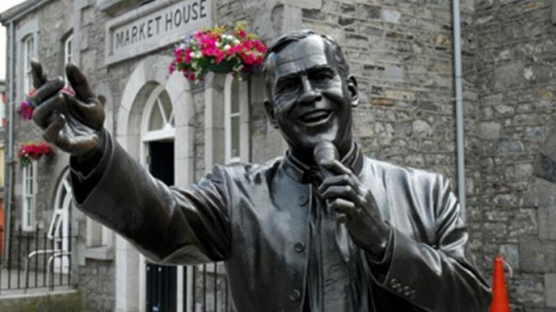 The bronze statue of Joe Dolan in Mullingar.