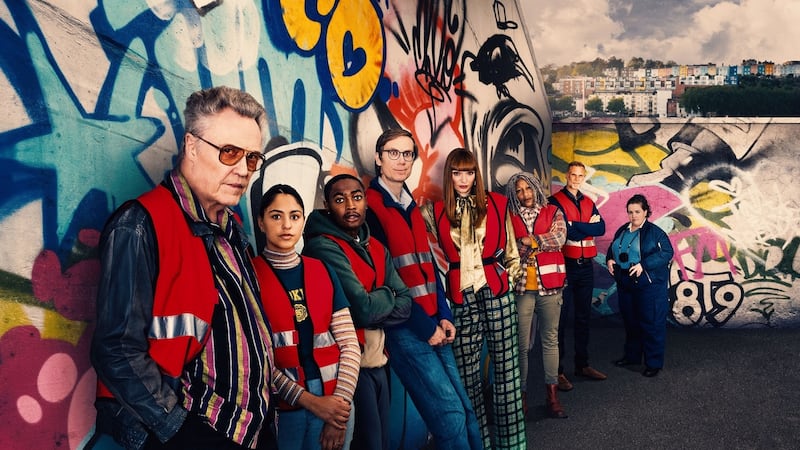 Christopher Walken, Rhianne Barreto, Gamba Cole, Stephen Merchant, Eleanor Tomlinson, Clare Perkins, Darren Boyd and Jess Gunning in The Outlaws