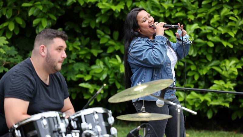 Shelly Stanka sings with Peter Krescan. Photograph: Dara Mac Dónaill