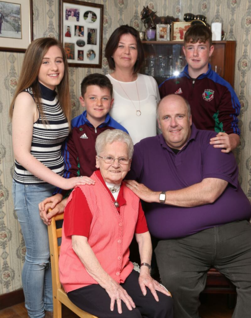 Stiffe with his mother, wife and three children