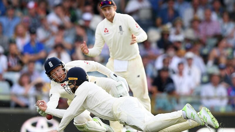 Bairstow and James Vince let a catch slip through both of their hands. Photo: Dave Hunt/EPA