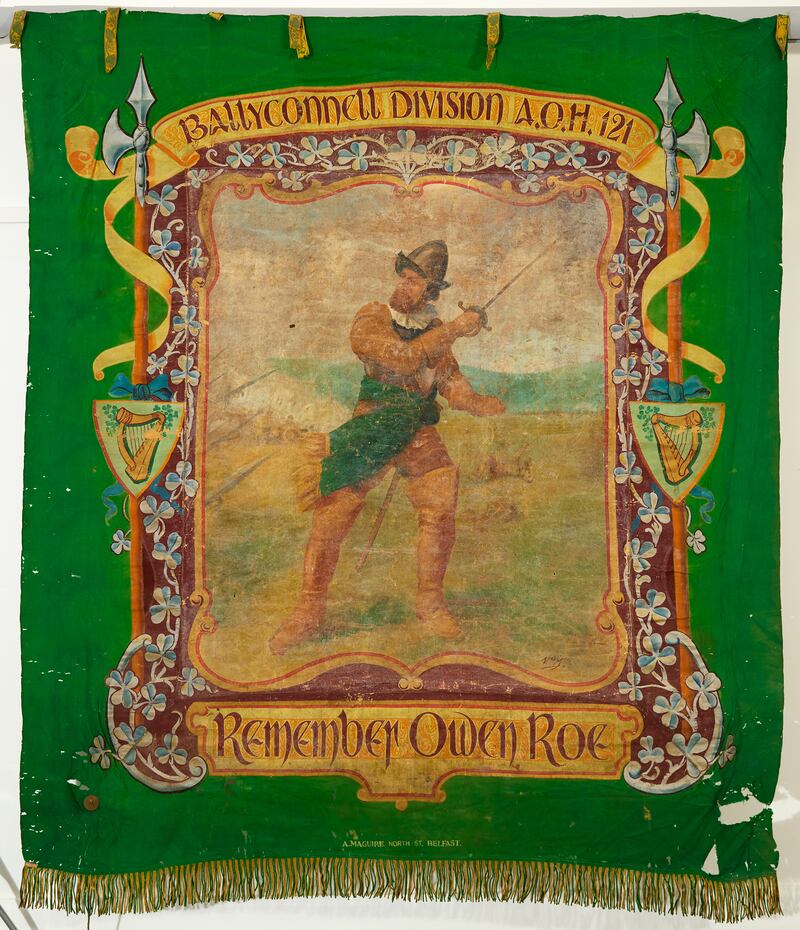 19th Century Ancient Order of Hibernians, Ballyconnell Division 121 banner. (€2,000-€3,000)