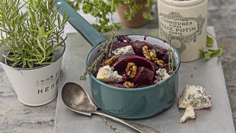 Beetroot, Beaujolais and red onion stew with Gorgonzola and walnuts