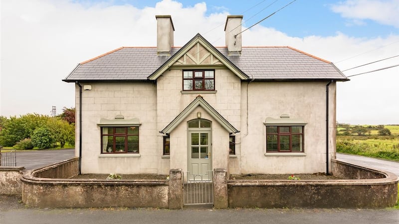 Carrowholly Lodge, Carrowholly, Westport, Co Mayo.