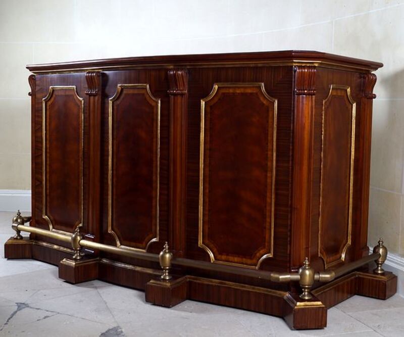Mahogany bar unit sold for €8,200