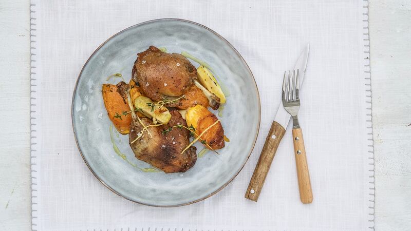 Confit duck with ginger and apple