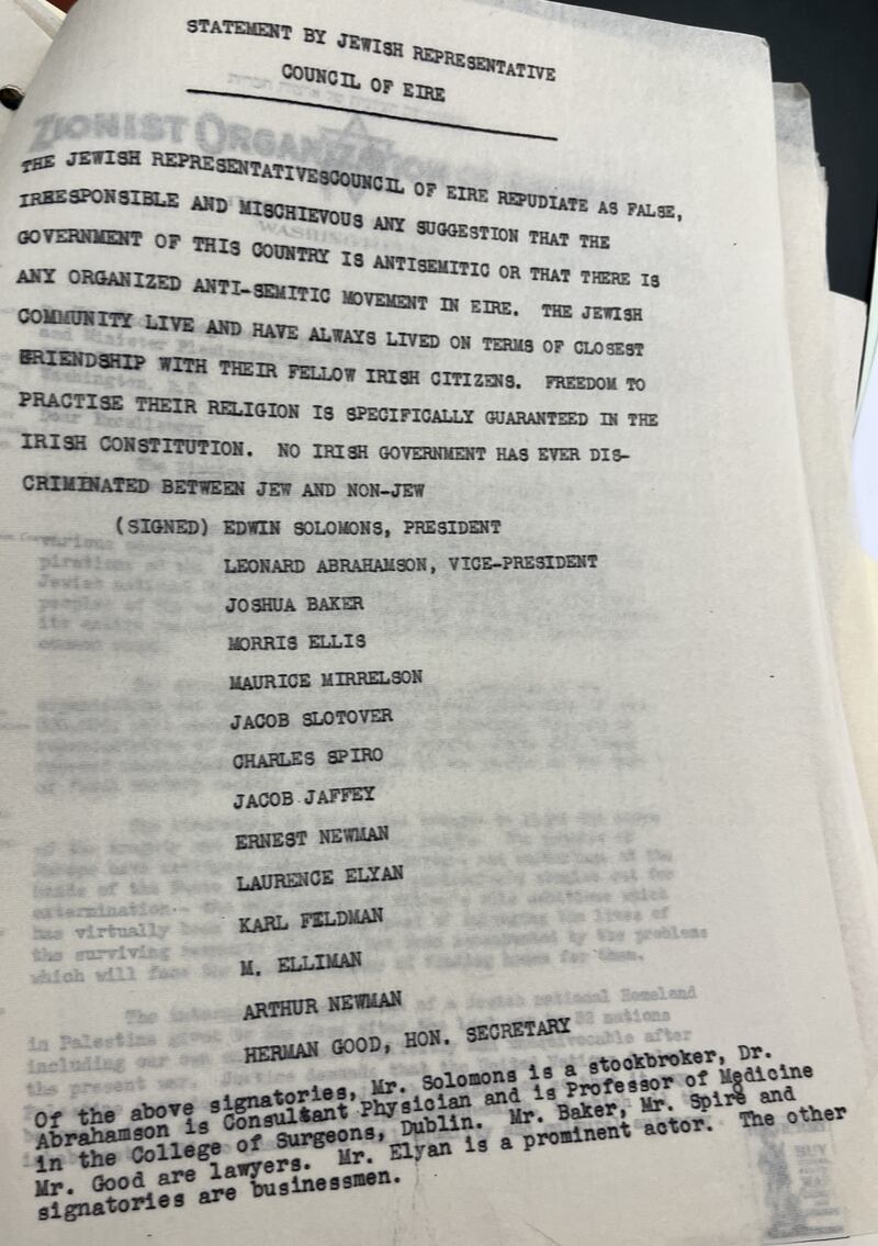 Letter signed in 1944 by the Jewish community in Ireland refuting suggestions that Ireland was an antisemitic country