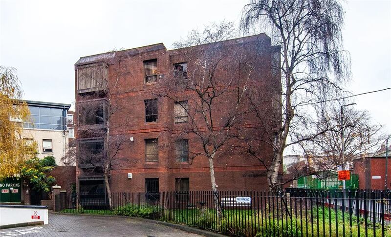 St Stephen's on Leeson Lane