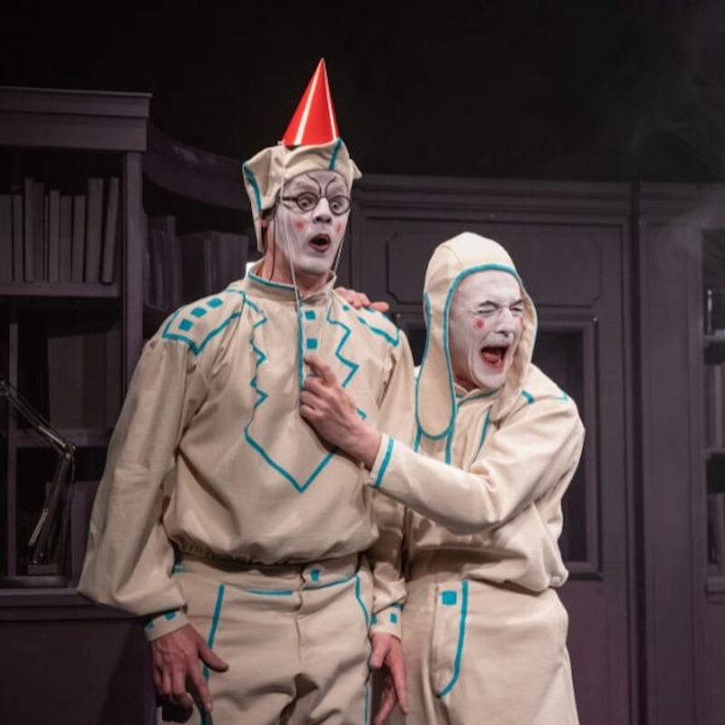 Raymond Keane (c) agus Manus Halligan in The Maker