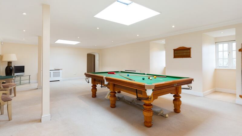 Snooker room