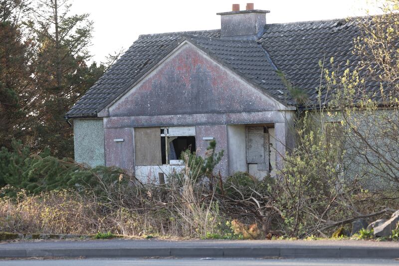 Tá go leor tithe tréigthe i gConamara. Grianghraf: Bryan O’Brien/The Irish Times
