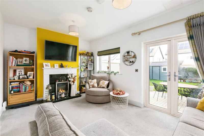 Livingroom at 21 Carton Wood