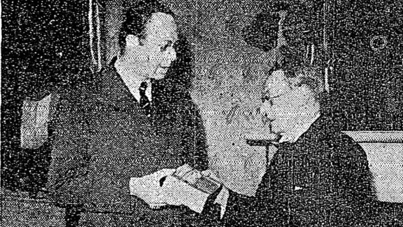 A US official hands Lord Mayor of Dublin PS Doyle  a  gift of penicillin from the Mayor of Chicago