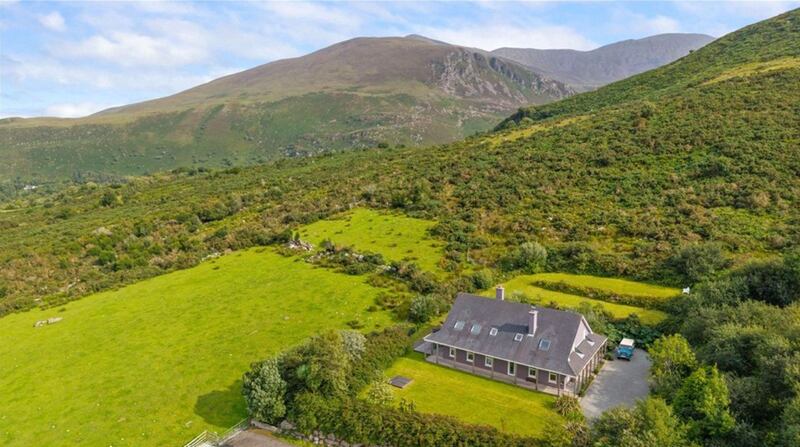 Alder, Dunloe Upper, Beaufort, Killarney, Co Kerry
