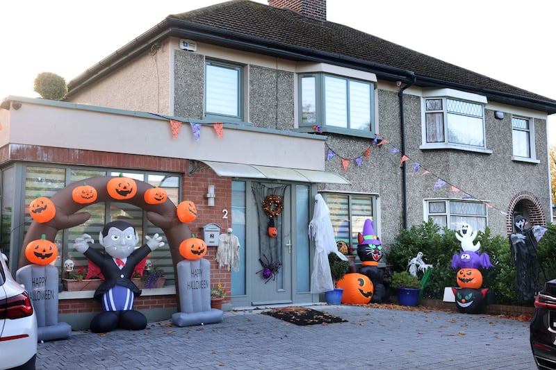 20/10/2021 - FEATURES - Preparing for Halloween, a house on Brookwood Ave, Artane, Dublin.Photograph: Dara Mac Dónaill / The Irish TimesPhotograph: Dara Mac Donaill / The Irish Times