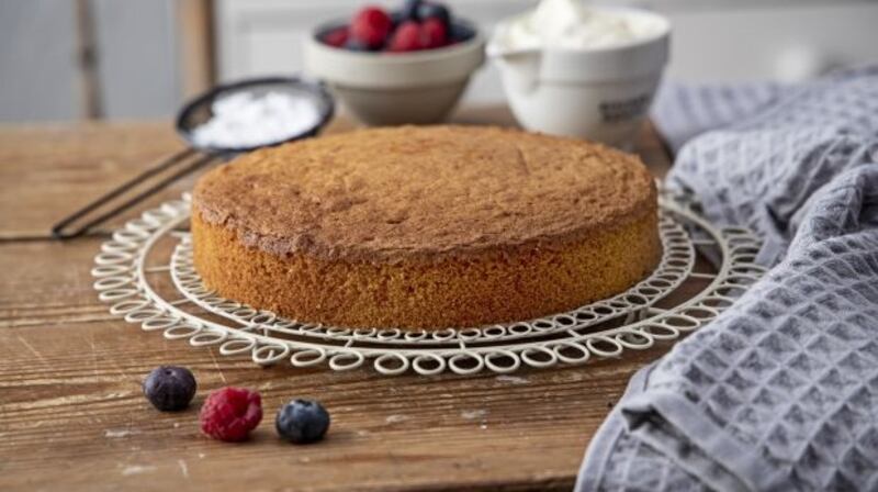 You can watch Aoife Noonan make this sponge  and bake along with her.