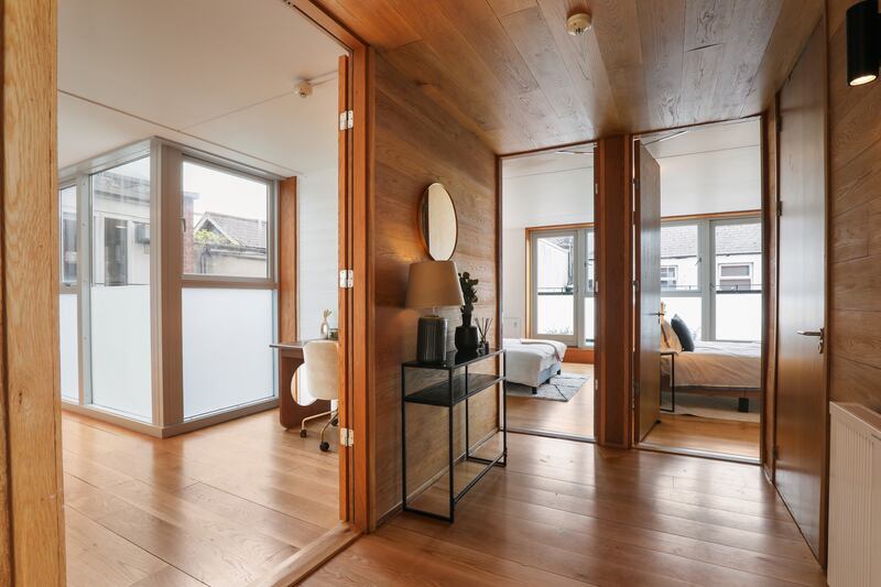 'Cigar box' central hallway