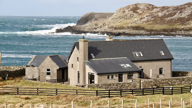 Built in 2004, this Inishbofin four-bed, three-bath property is in walk-in condition.