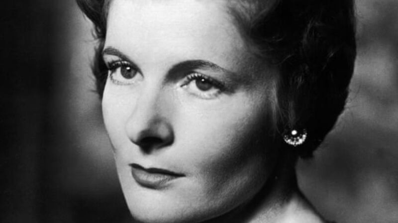 Clarissa  was more attracted to the liberal and intellectual milieu of her cultured mother, a renowned beauty, than to politics