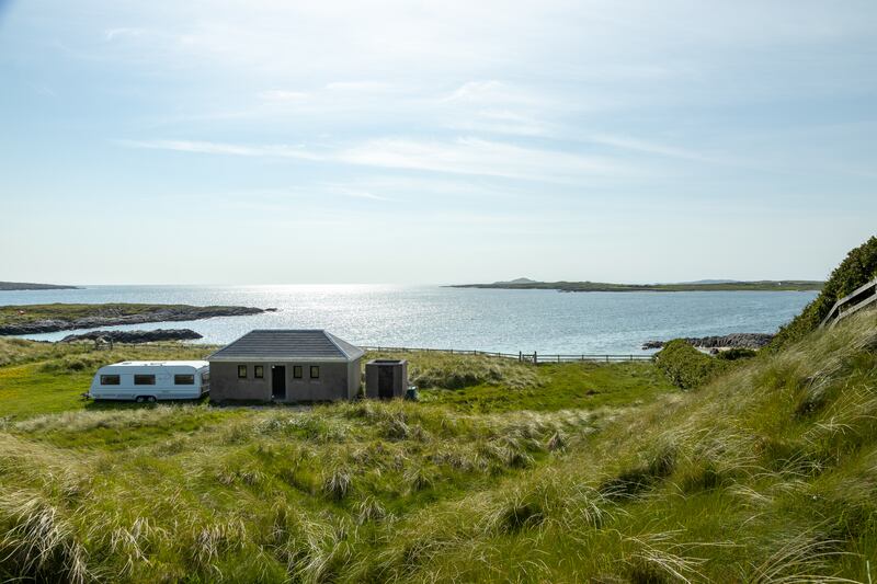 It has a boathouse which requires completion