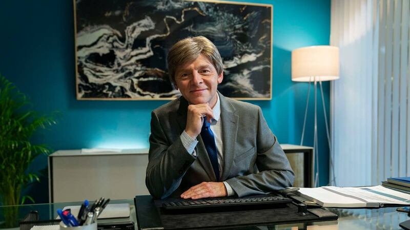 Simon Pegg in Truth Seekers