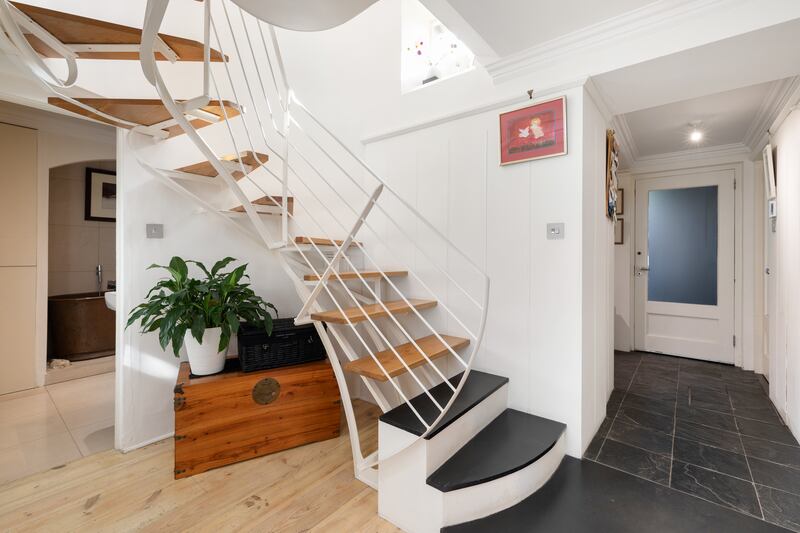 Feature stairs