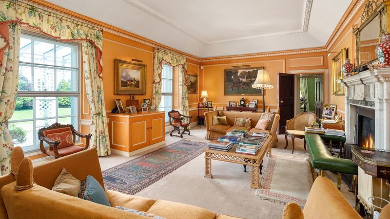 Gracious drawing room