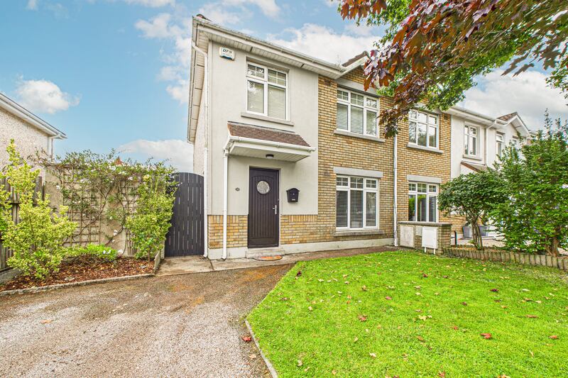 15 The Grove, Grantstown Park