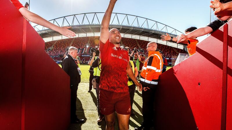 Simon Zebo bids farewell to the Munster faithful after his last game for the province, against Edinburgh,  at Thomond Park. Photograph: James Crombie/Inpho